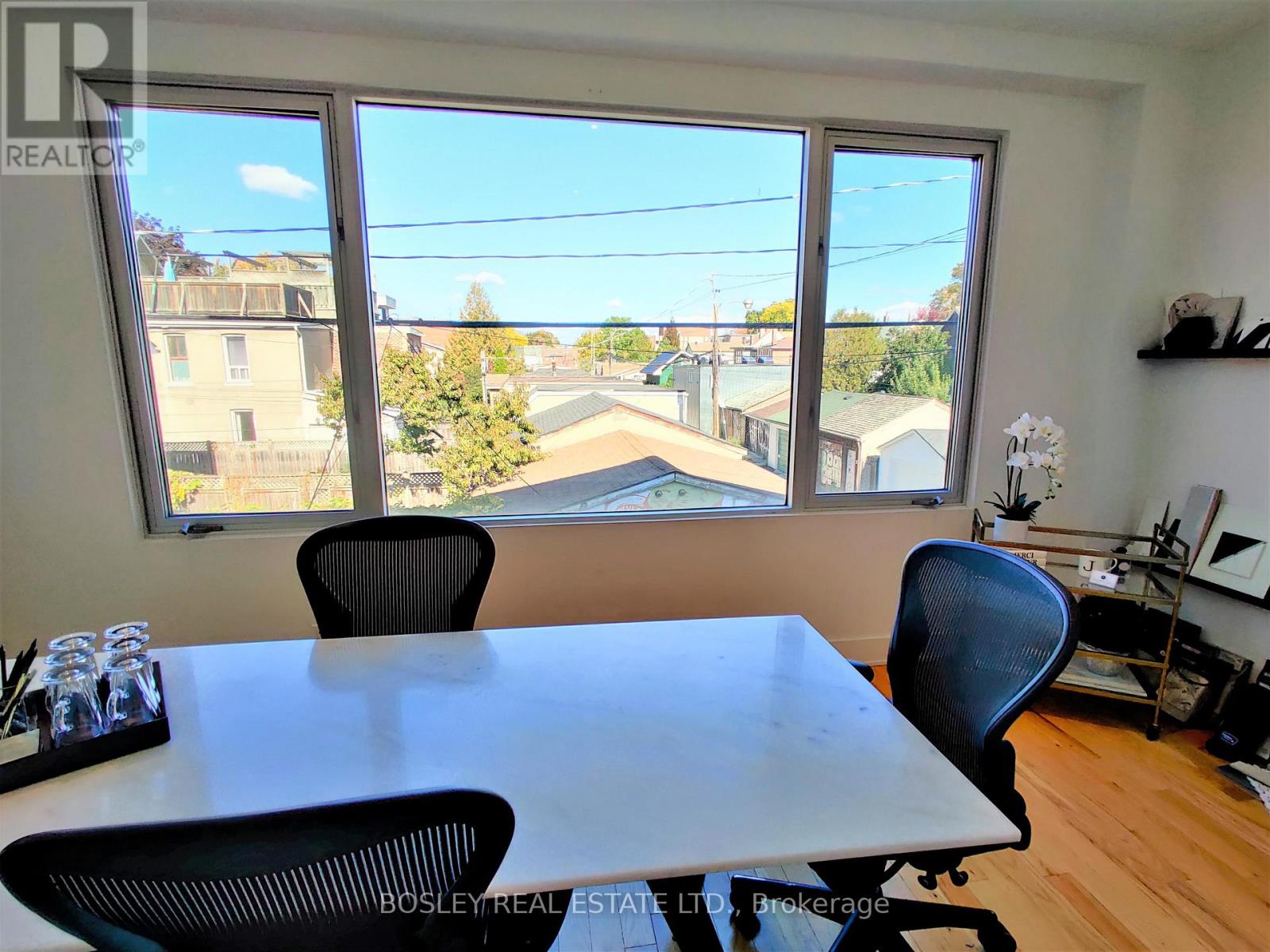 2nd Flr - 1052 Queen Street W, Toronto, Ontario  M6J 1H7 - Photo 5 - C12715536