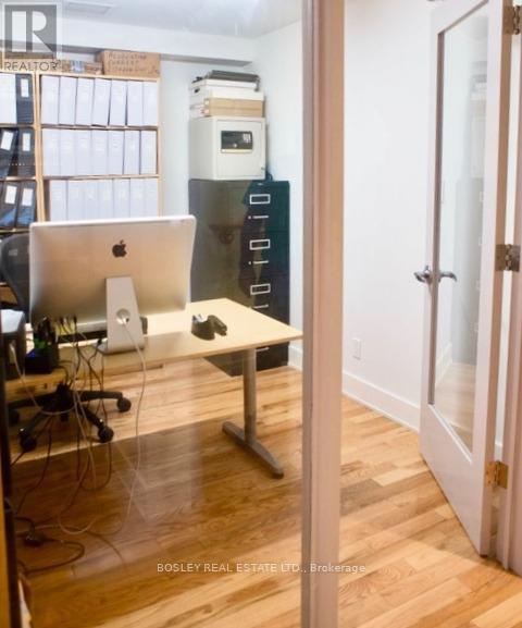 2nd Flr - 1052 Queen Street W, Toronto, Ontario  M6J 1H7 - Photo 9 - C12715536