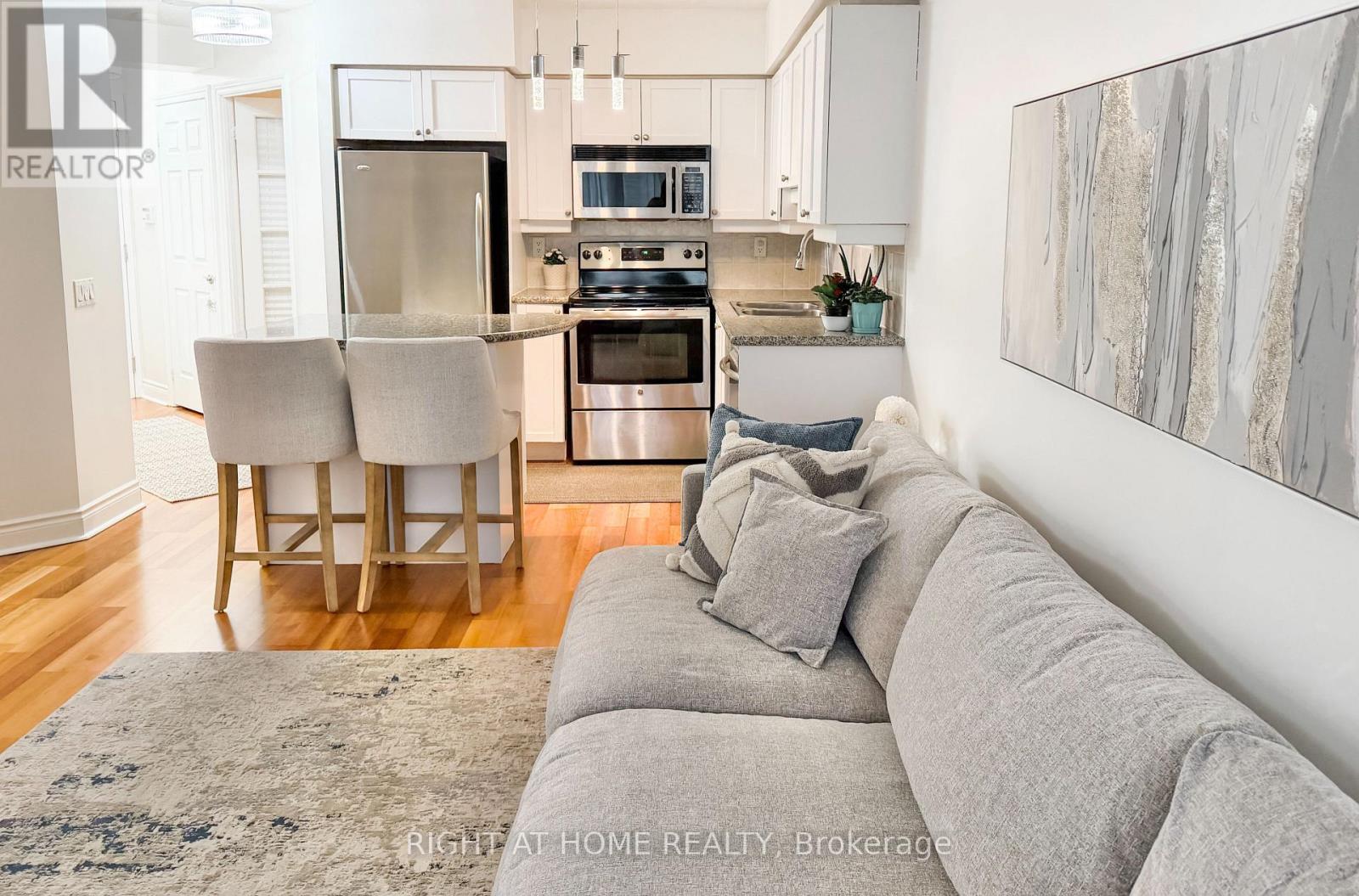 701 - 78 Harrison Garden Boulevard, Toronto, Ontario  M2N 7E2 - Photo 4 - C12715004