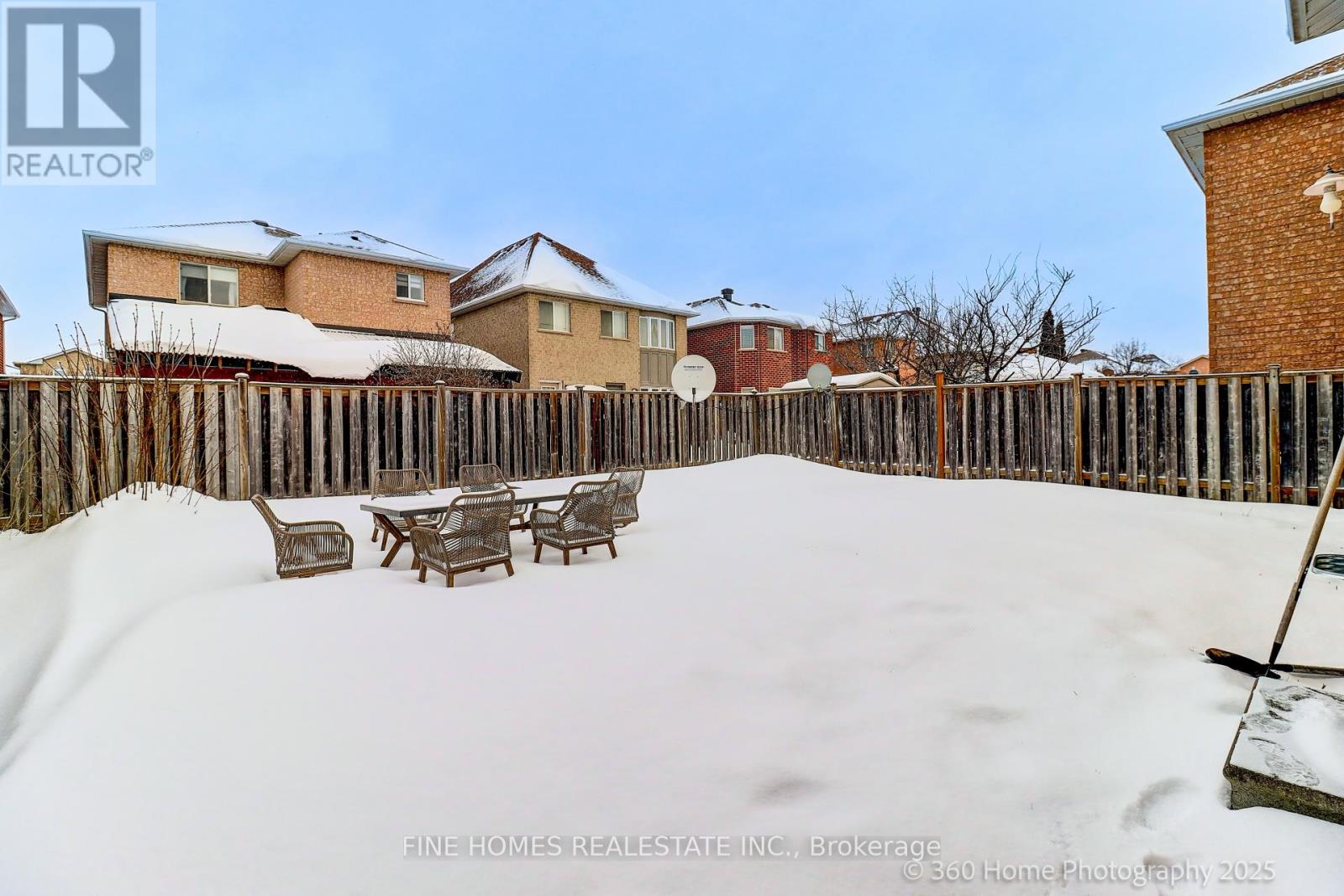 Lower - 304 Drummond Drive, Vaughan, Ontario  L6A 3C2 - Photo 7 - N12715516