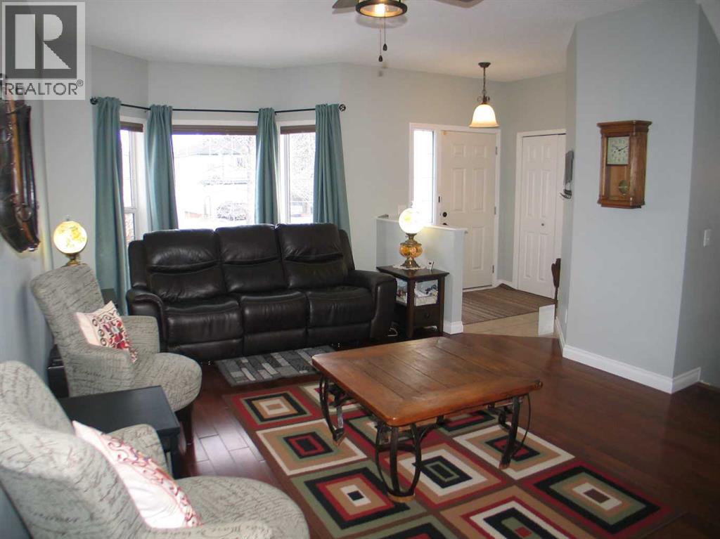 155 Citadel Drive Nw, Calgary, Alberta  T3G 4J5 - Photo 3 - A2274364