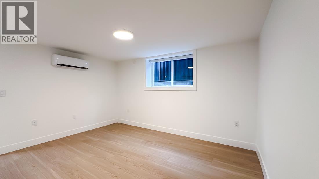 3929 Forest Street, Burnaby, British Columbia  V5G 1W7 - Photo 22 - R3081358