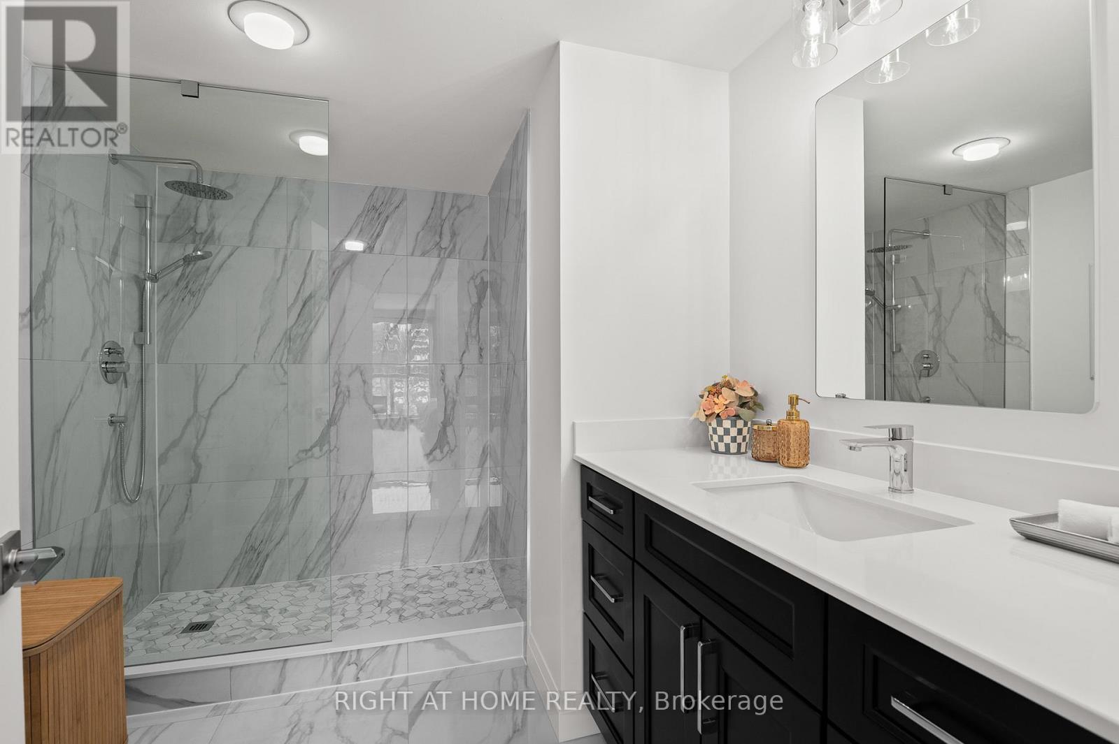 312 - 1700 The Collegeway, Mississauga, Ontario  L5L 4M2 - Photo 7 - W12715510