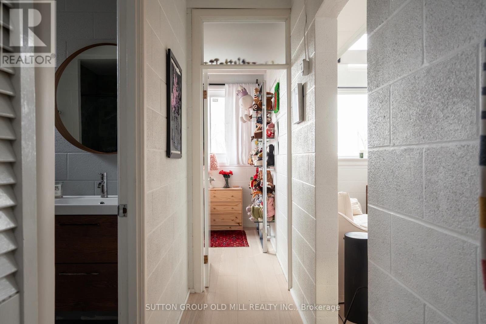 25 Lakeshore Road W, Port Colborne, Ontario  L3K 2S2 - Photo 18 - X12715514