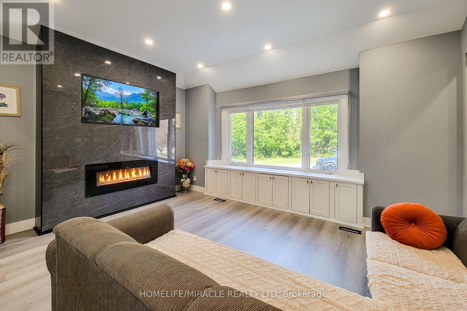 355 Ridge Road W, Grimsby, Ontario  L3M 4E7 - Photo 14 - X12715530