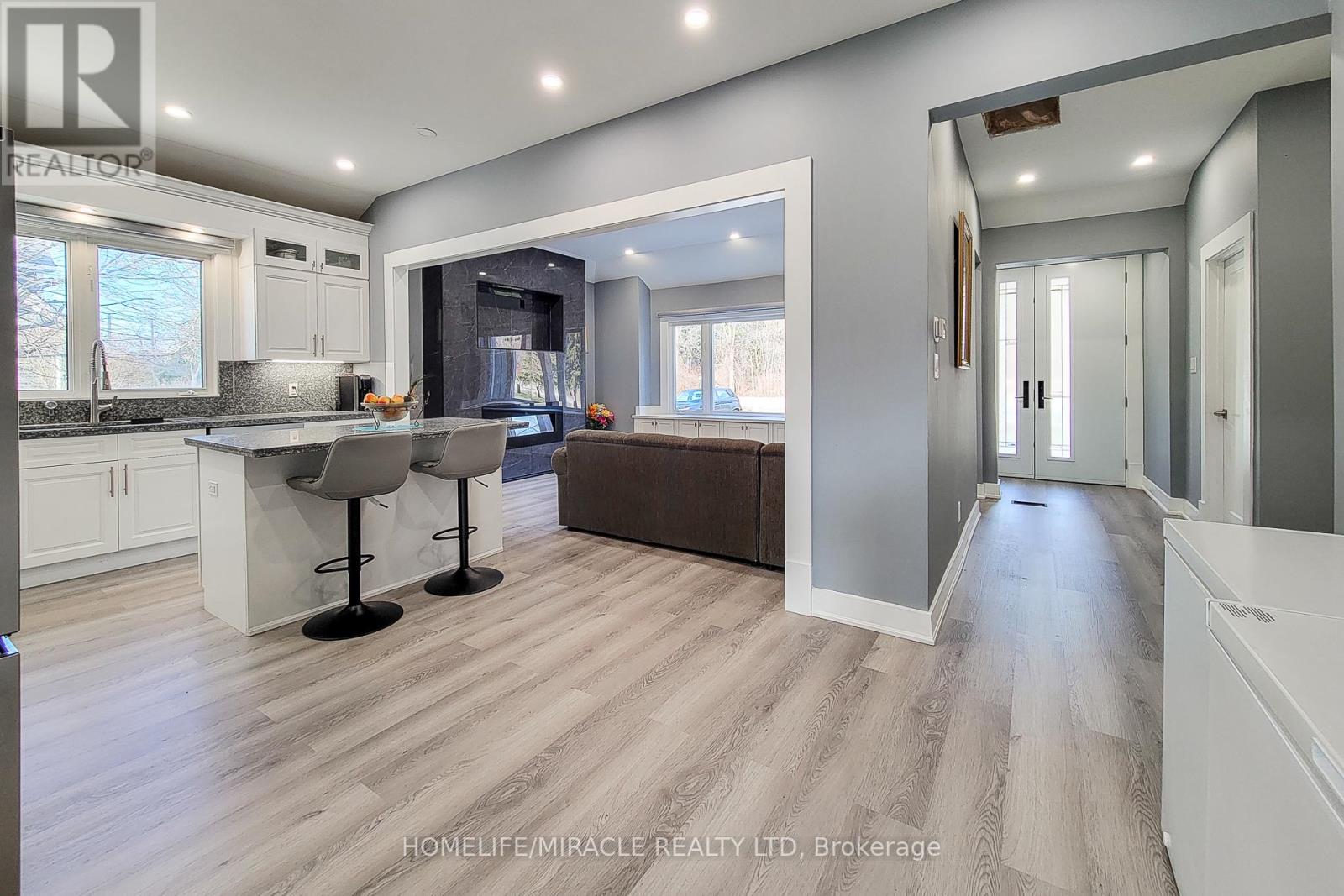 355 Ridge Road W, Grimsby, Ontario  L3M 4E7 - Photo 25 - X12715530