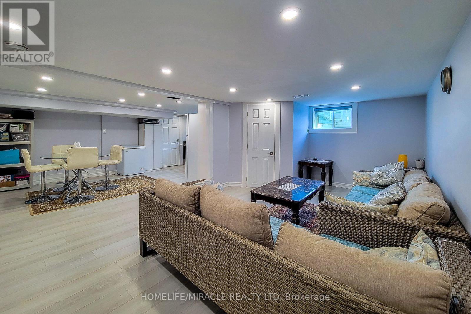 355 Ridge Road W, Grimsby, Ontario  L3M 4E7 - Photo 39 - X12715530