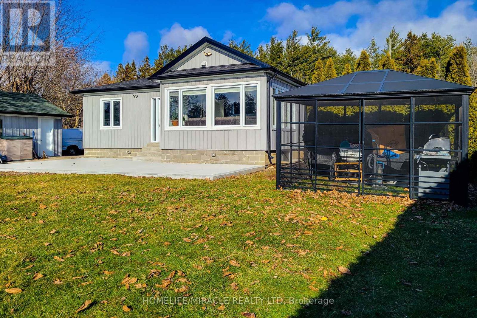 355 Ridge Road W, Grimsby, Ontario  L3M 4E7 - Photo 7 - X12715530