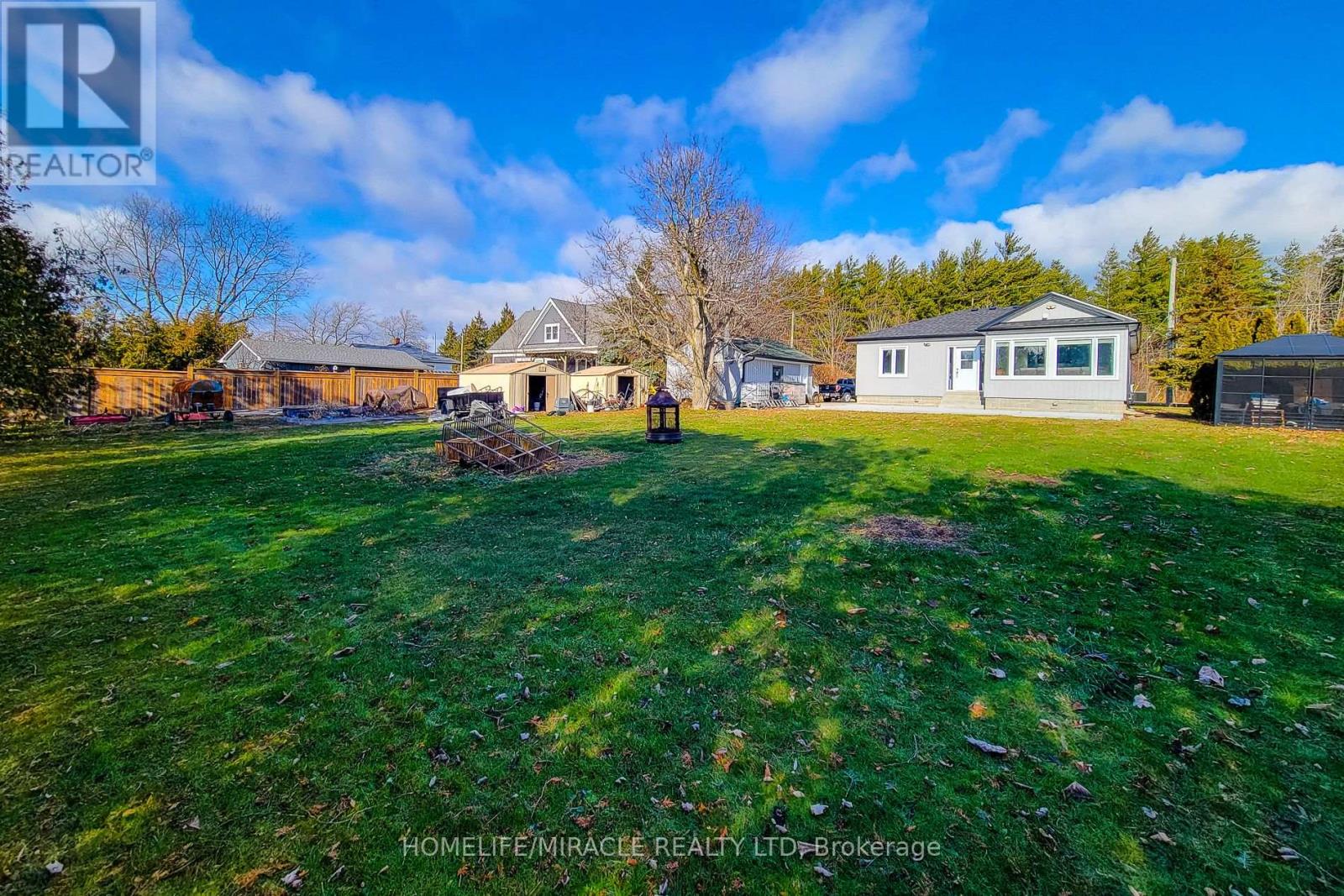 355 Ridge Road W, Grimsby, Ontario  L3M 4E7 - Photo 9 - X12715530