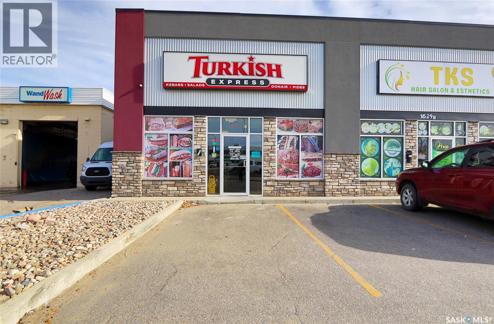 1629 Park Street, Regina, Saskatchewan  S4N 5A2 - Photo 1 - SK027158