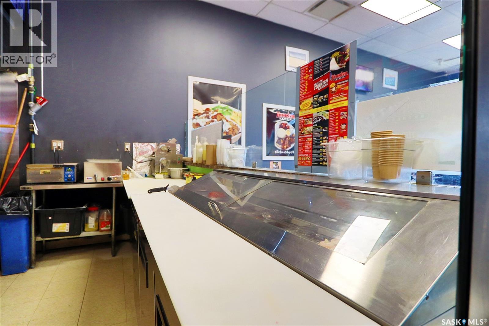 1629 Park Street, Regina, Saskatchewan  S4N 5A2 - Photo 11 - SK027158