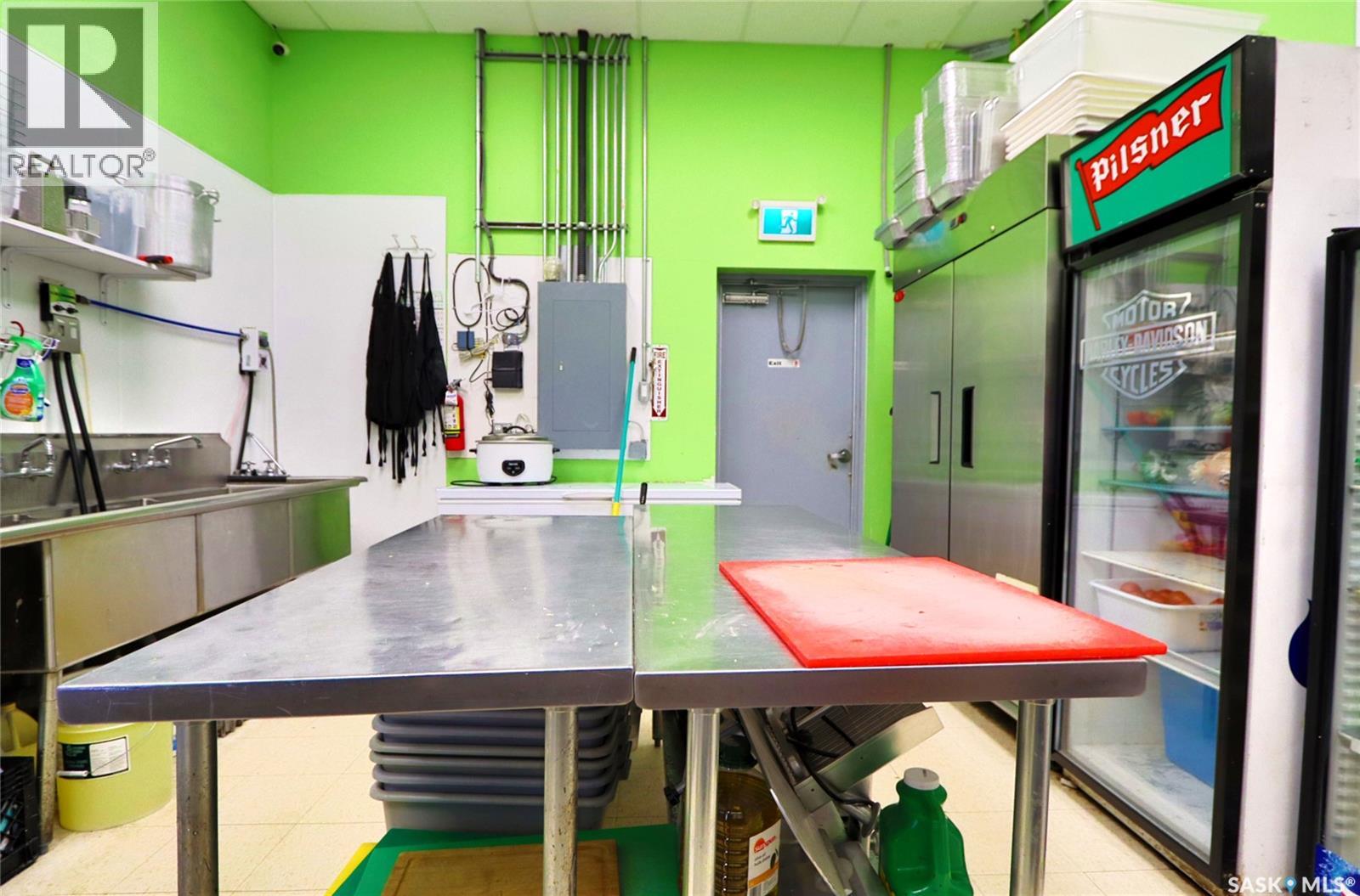 1629 Park Street, Regina, Saskatchewan  S4N 5A2 - Photo 14 - SK027158