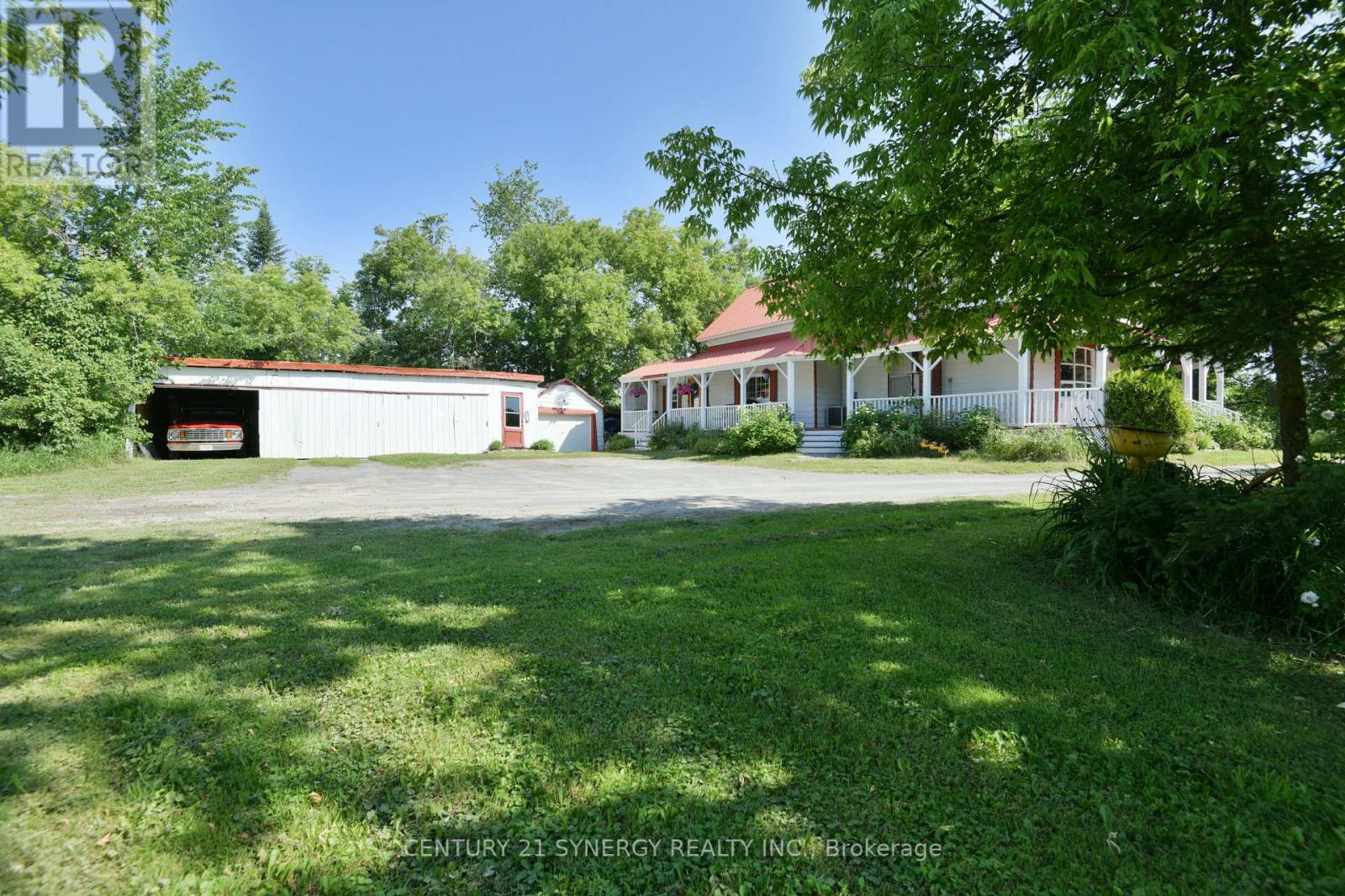 1519 Russett Drive, Mcnab/braeside, Ontario  K7S 3G8 - Photo 32 - X12255555