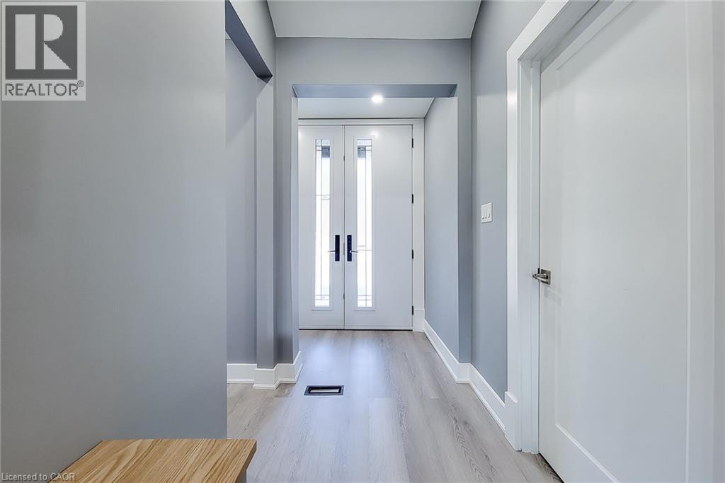 355 Ridge Road W, Grimsby, Ontario  L3M 4E7 - Photo 11 - 40799966