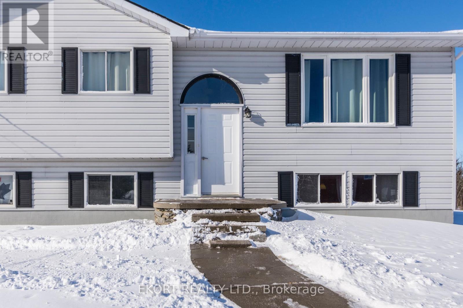 378 County Road 25 Road, Prince Edward County, Ontario  K0K 2T0 - Photo 3 - X12715594