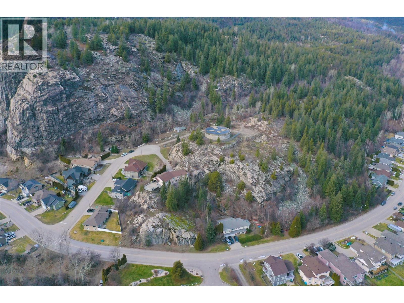 3500 14th Avenue, Castlegar, British Columbia V1N 3X7 - Photo 5 - 10373331