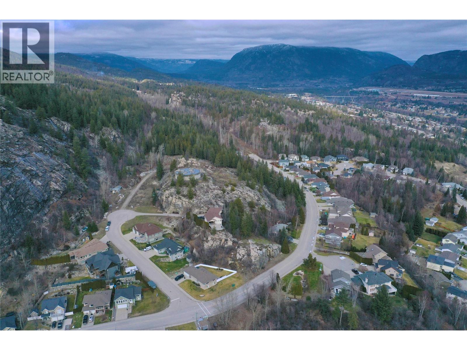 3500 14th Avenue, Castlegar, British Columbia V1N 3X7 - Photo 3 - 10373331