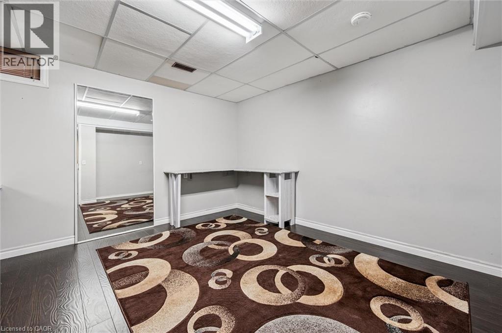 263 The Country Way, Kitchener, Ontario  N2E 2V6 - Photo 37 - 40798395