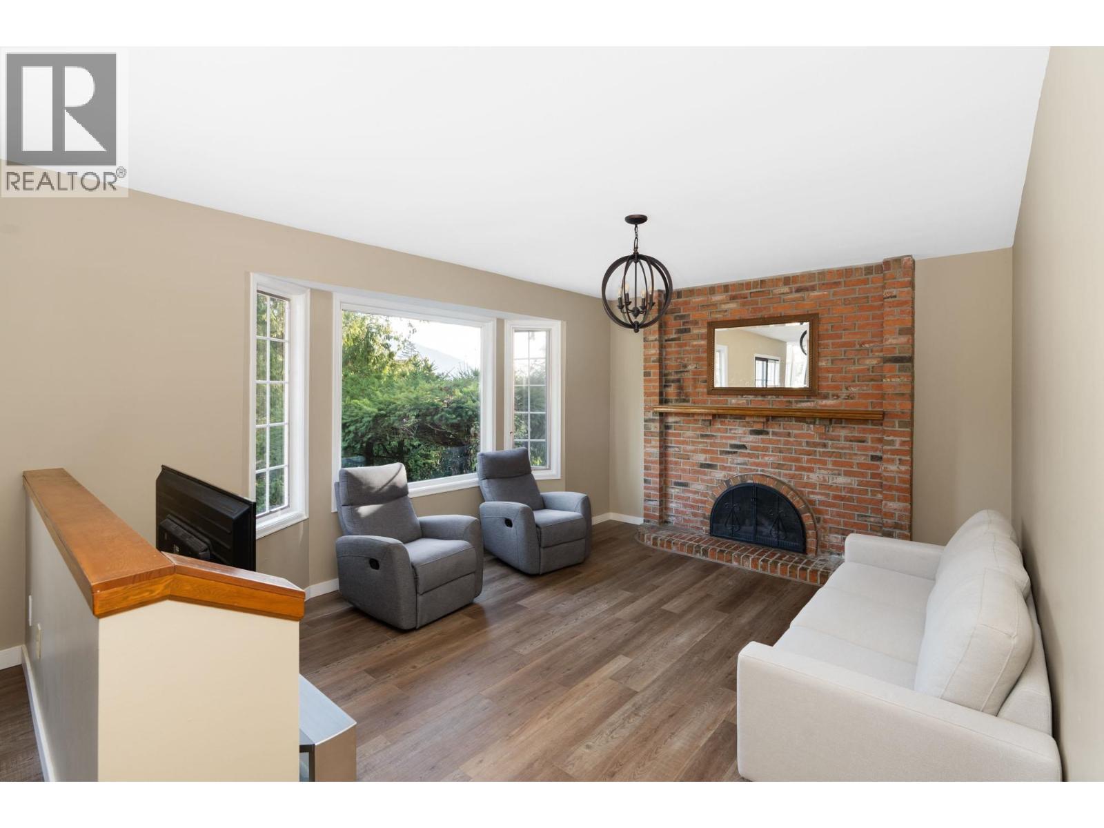 5162 Alderfeild Place, West Vancouver, British Columbia  V7W 2W7 - Photo 15 - R3080671