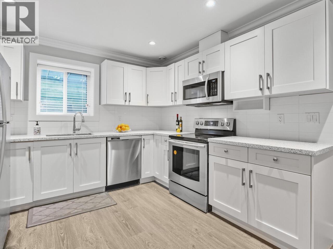 6739 Humphries Avenue, Burnaby, British Columbia  V5E 3J2 - Photo 31 - R3081546