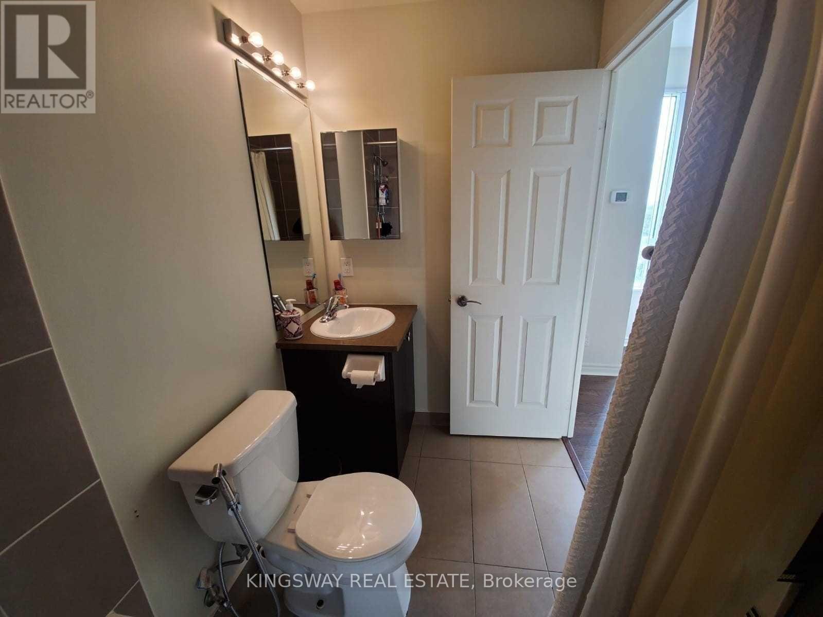 116 - 339 Rathburn Road, Mississauga, Ontario  L5B 0K6 - Photo 25 - W12710162