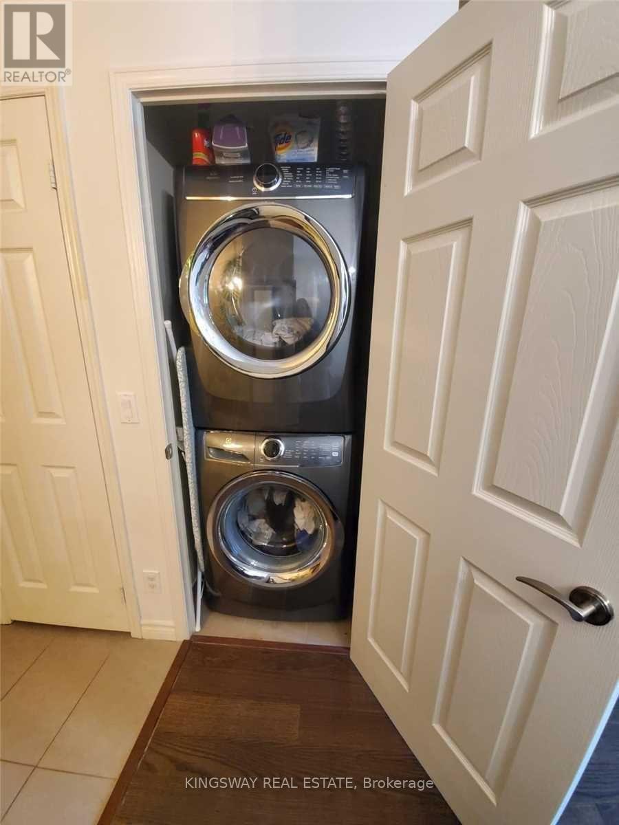 116 - 339 Rathburn Road, Mississauga, Ontario  L5B 0K6 - Photo 30 - W12710162