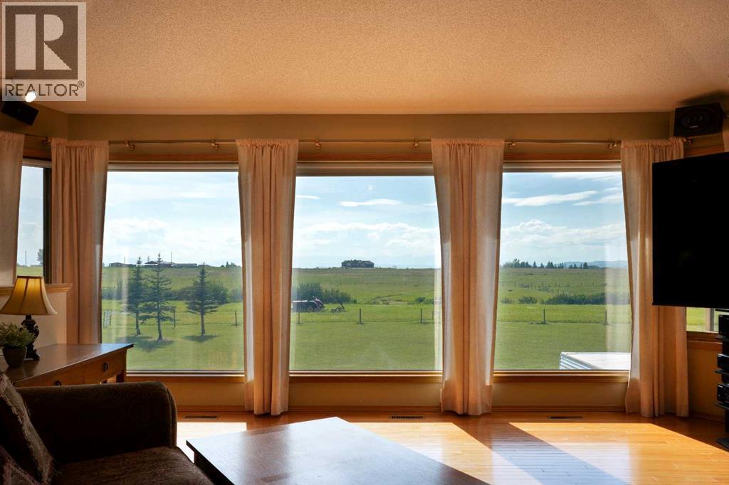 108 Pleasant View Heights, Rural Rocky View County, Alberta  T4C 2B3 - Photo 17 - A2269833