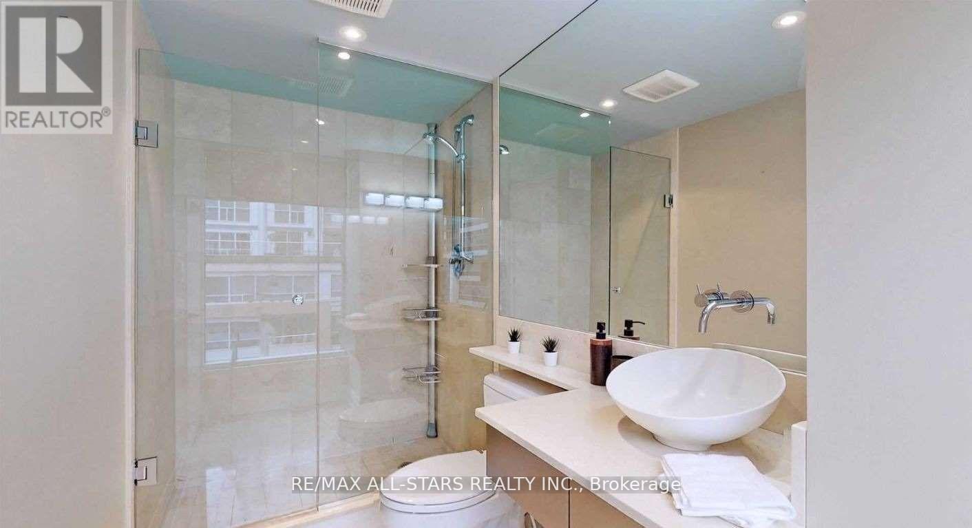 711/712 - 36 Blue Jays Way, Toronto, Ontario  M5V 3T3 - Photo 18 - C12715588