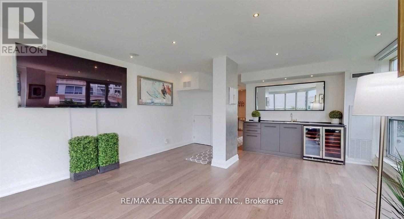 711/712 - 36 Blue Jays Way, Toronto, Ontario  M5V 3T3 - Photo 9 - C12715588