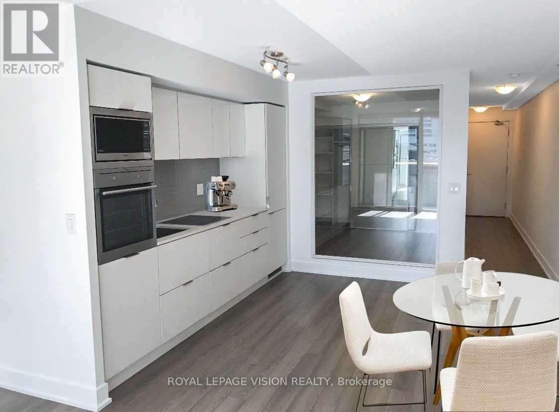 914 - 318 Richmond Street W, Toronto, Ontario  M5V 0B4 - Photo 3 - C12715614