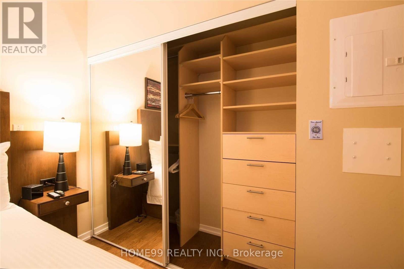 1404 - 65 Bremner Boulevard, Toronto, Ontario  M5J 0A7 - Photo 7 - C12715622