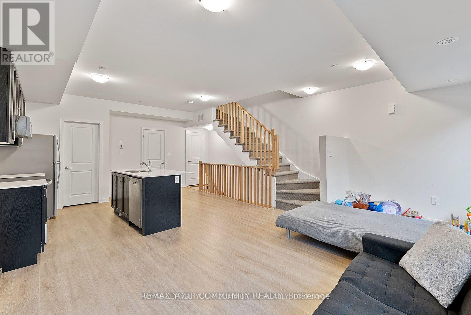 117 - 755 Omega Drive, Pickering, Ontario  L1V 0H1 - Photo 4 - E12715576