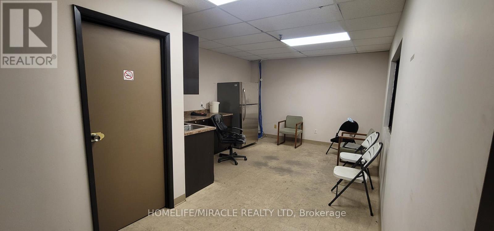 1 - 610 Hanlan Road, Vaughan, Ontario  L4L 4Y1 - Photo 11 - N12715624