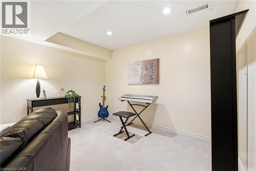 551 Chesapeake Crescent, Waterloo, Ontario  N2K 4G2 - Photo 25 - 40798427