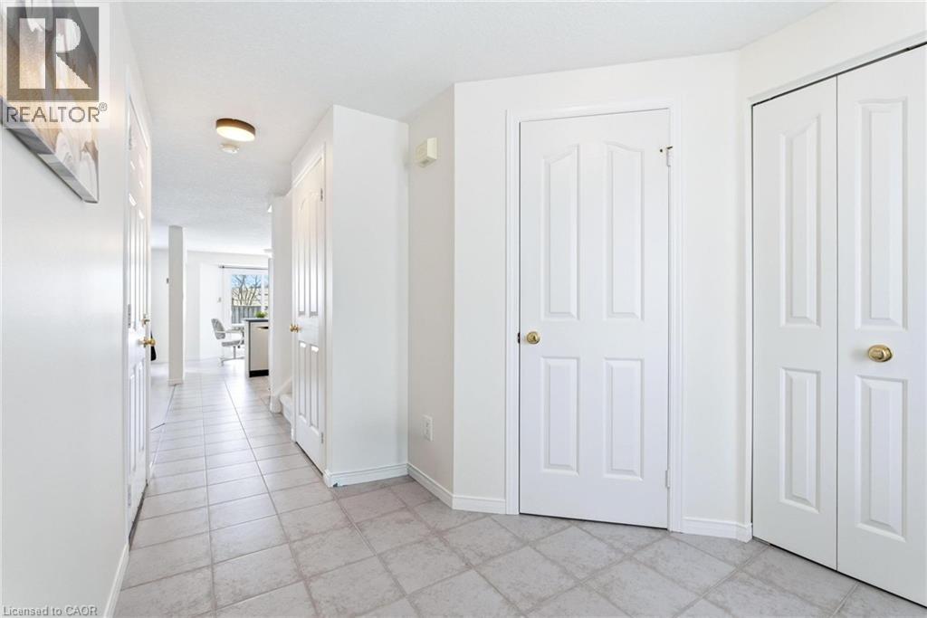 551 Chesapeake Crescent, Waterloo, Ontario  N2K 4G2 - Photo 5 - 40798427