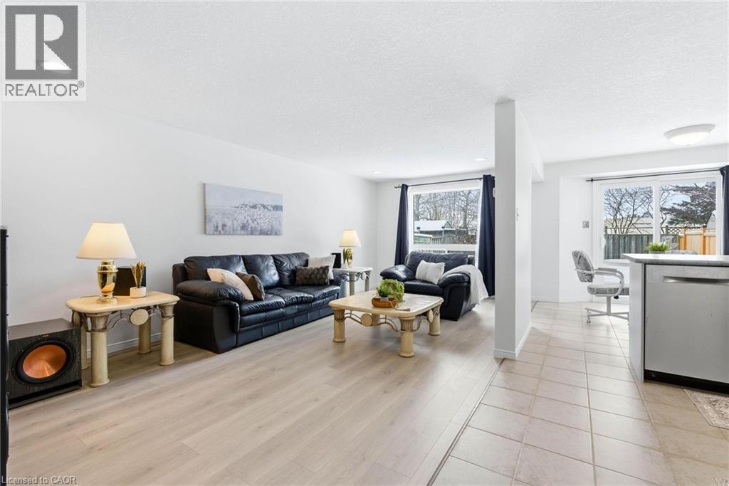 551 Chesapeake Crescent, Waterloo, Ontario  N2K 4G2 - Photo 6 - 40798427