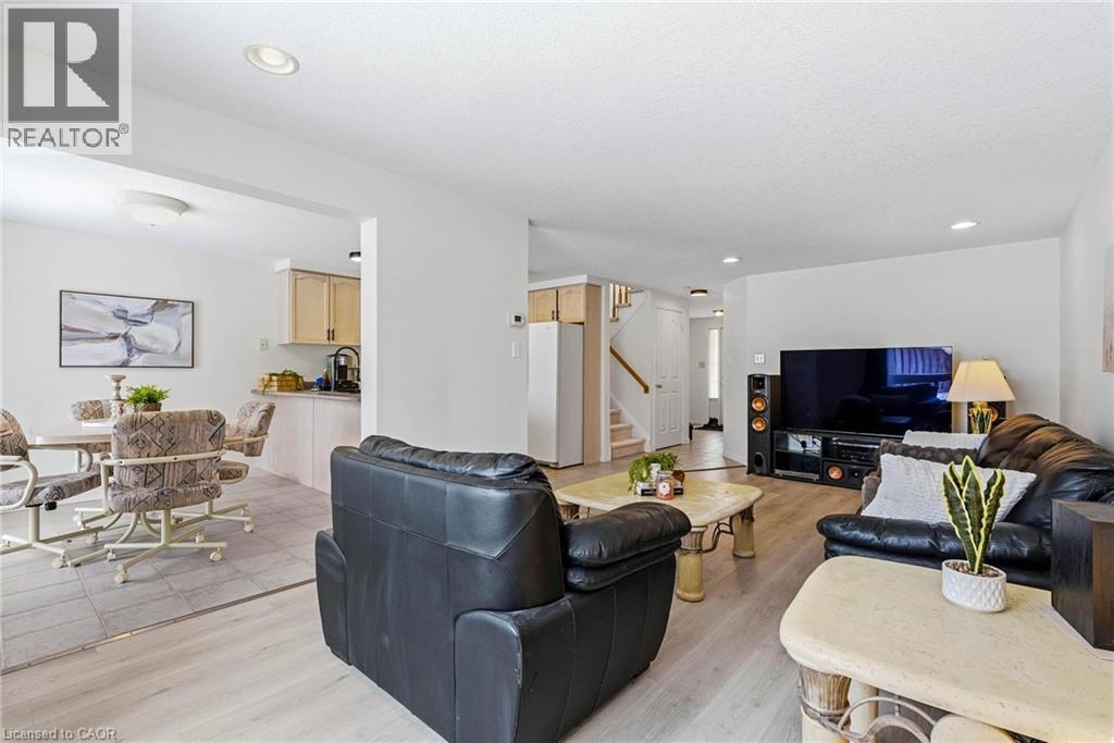 551 Chesapeake Crescent, Waterloo, Ontario  N2K 4G2 - Photo 7 - 40798427