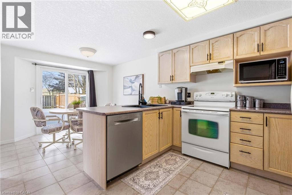 551 Chesapeake Crescent, Waterloo, Ontario  N2K 4G2 - Photo 8 - 40798427