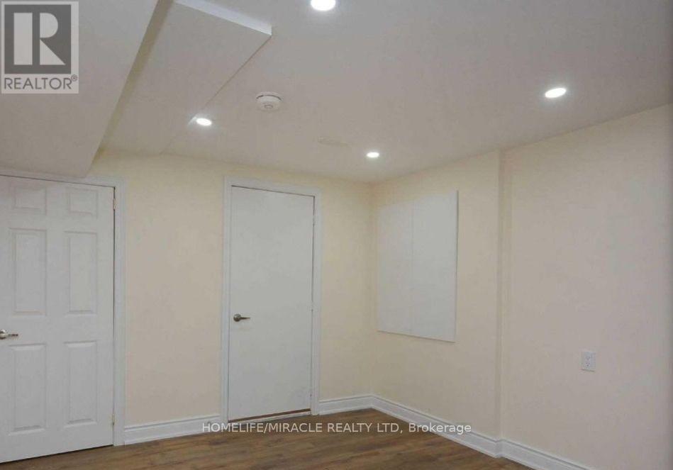 Bsmt - 833 Mays Crescent, Mississauga, Ontario  L5V 2G6 - Photo 6 - W12715580