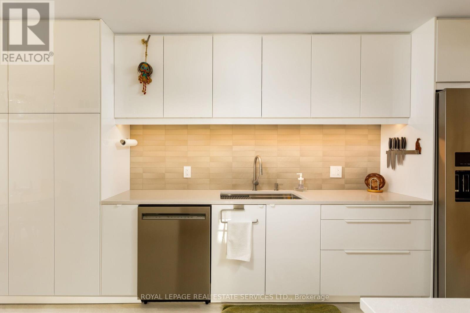 1401 - 2180 Marine Drive, Oakville, Ontario  L6L 5V2 - Photo 14 - W12715582