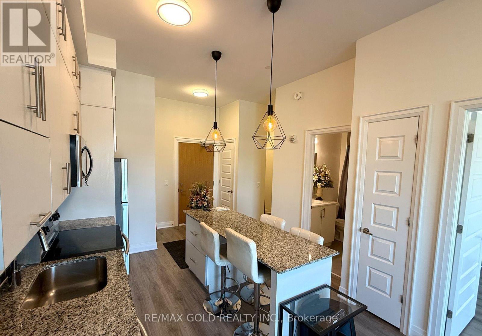 608 - 128 Grovewood Common, Oakville, Ontario  L6H 0X3 - Photo 11 - W12715620