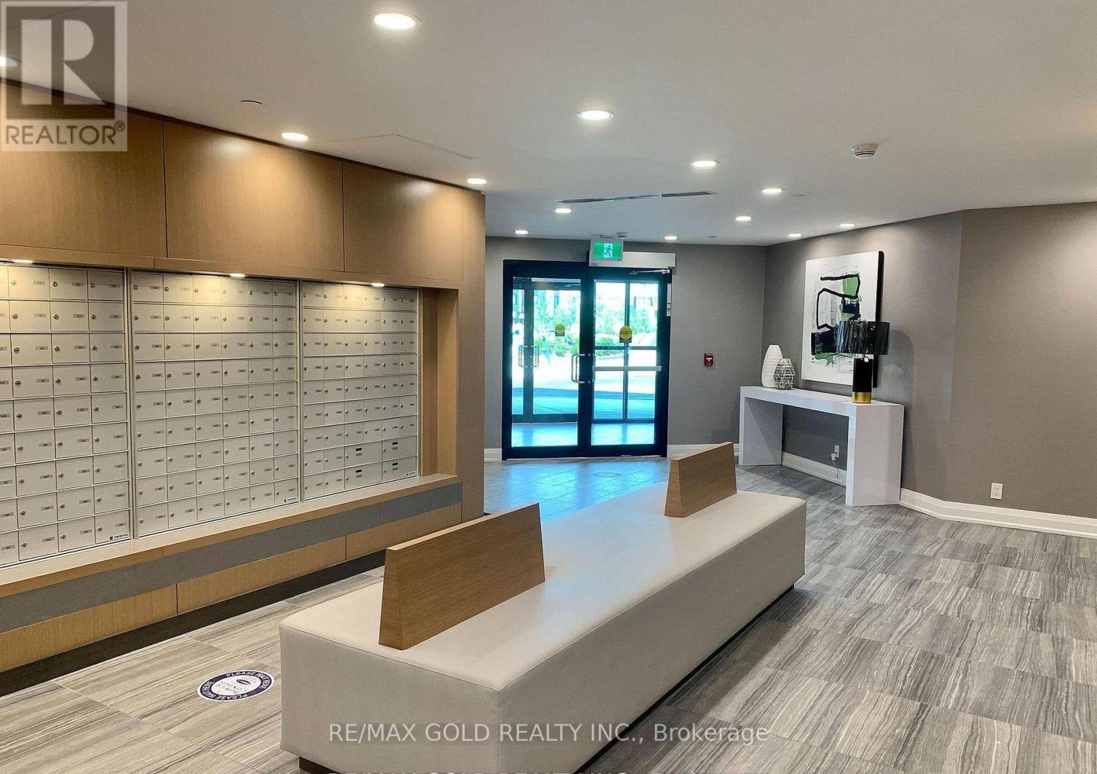 608 - 128 Grovewood Common, Oakville, Ontario  L6H 0X3 - Photo 4 - W12715620