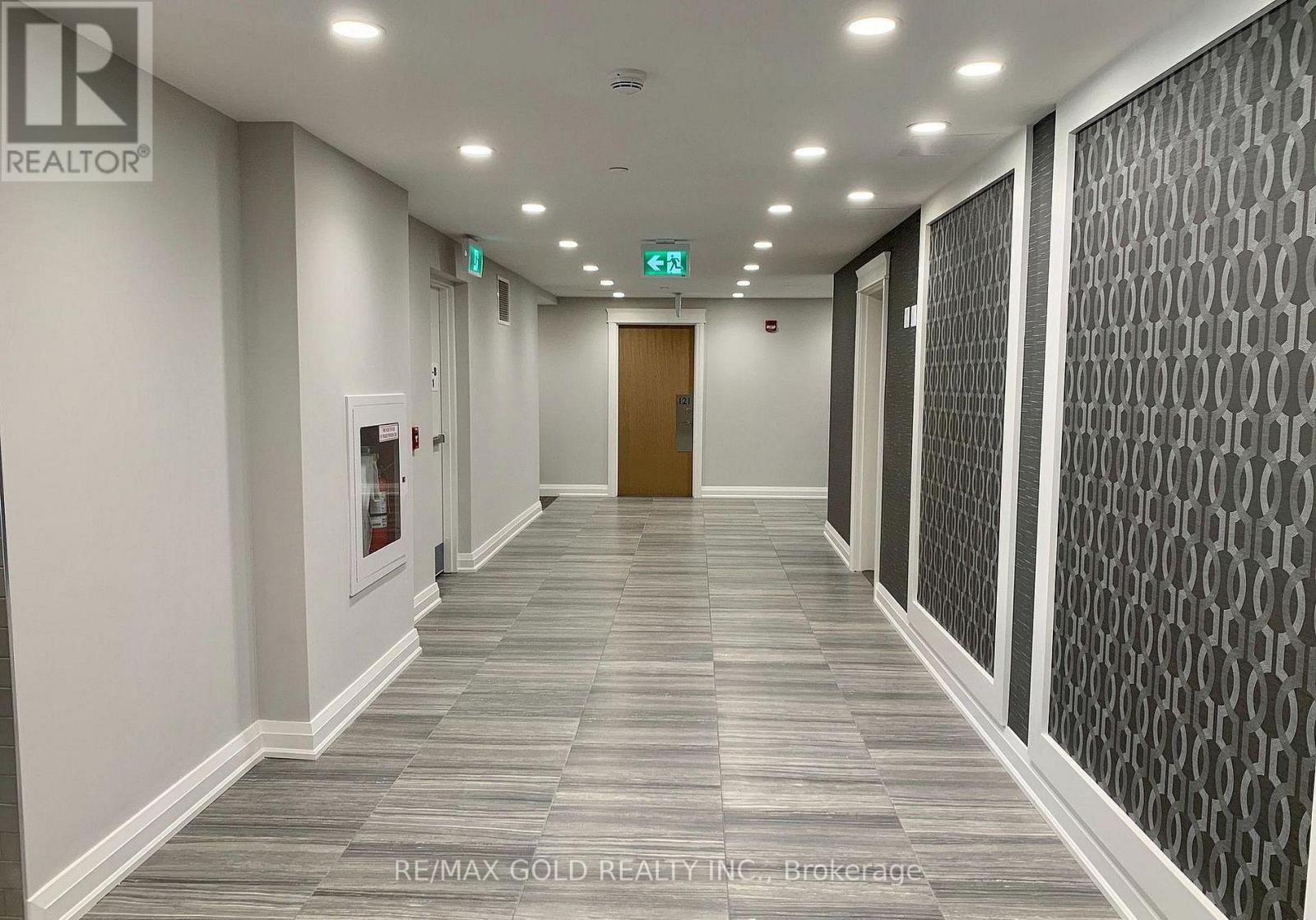 608 - 128 Grovewood Common, Oakville, Ontario  L6H 0X3 - Photo 8 - W12715620