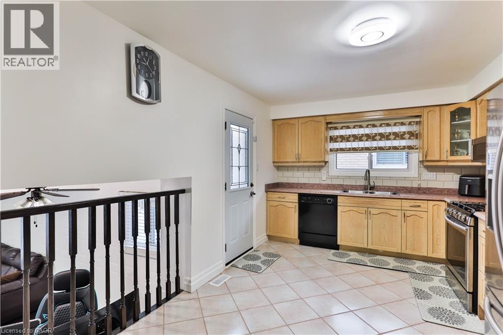 1267 Limeridge Road E, Hamilton, Ontario  L8W 1Y1 - Photo 11 - 40798946