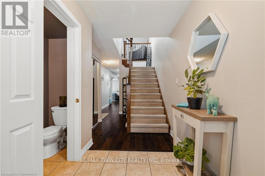 72 - 250 Ainsle Street S, Cambridge, Ontario  N1R 8P8 - Photo 11 - X12715606