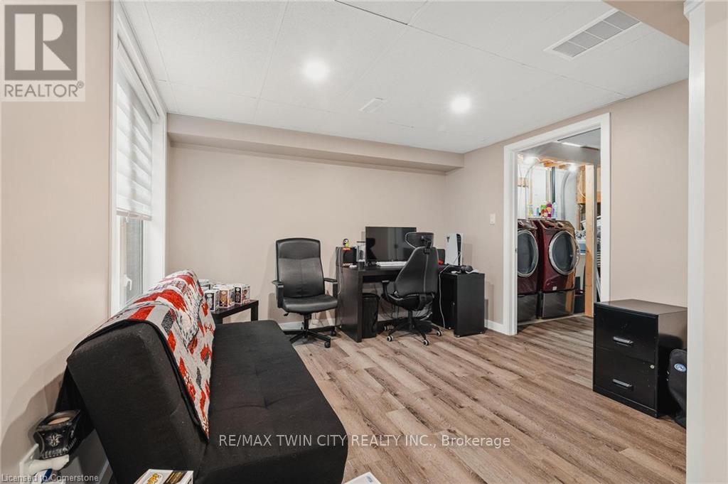 72 - 250 Ainsle Street S, Cambridge, Ontario  N1R 8P8 - Photo 19 - X12715606