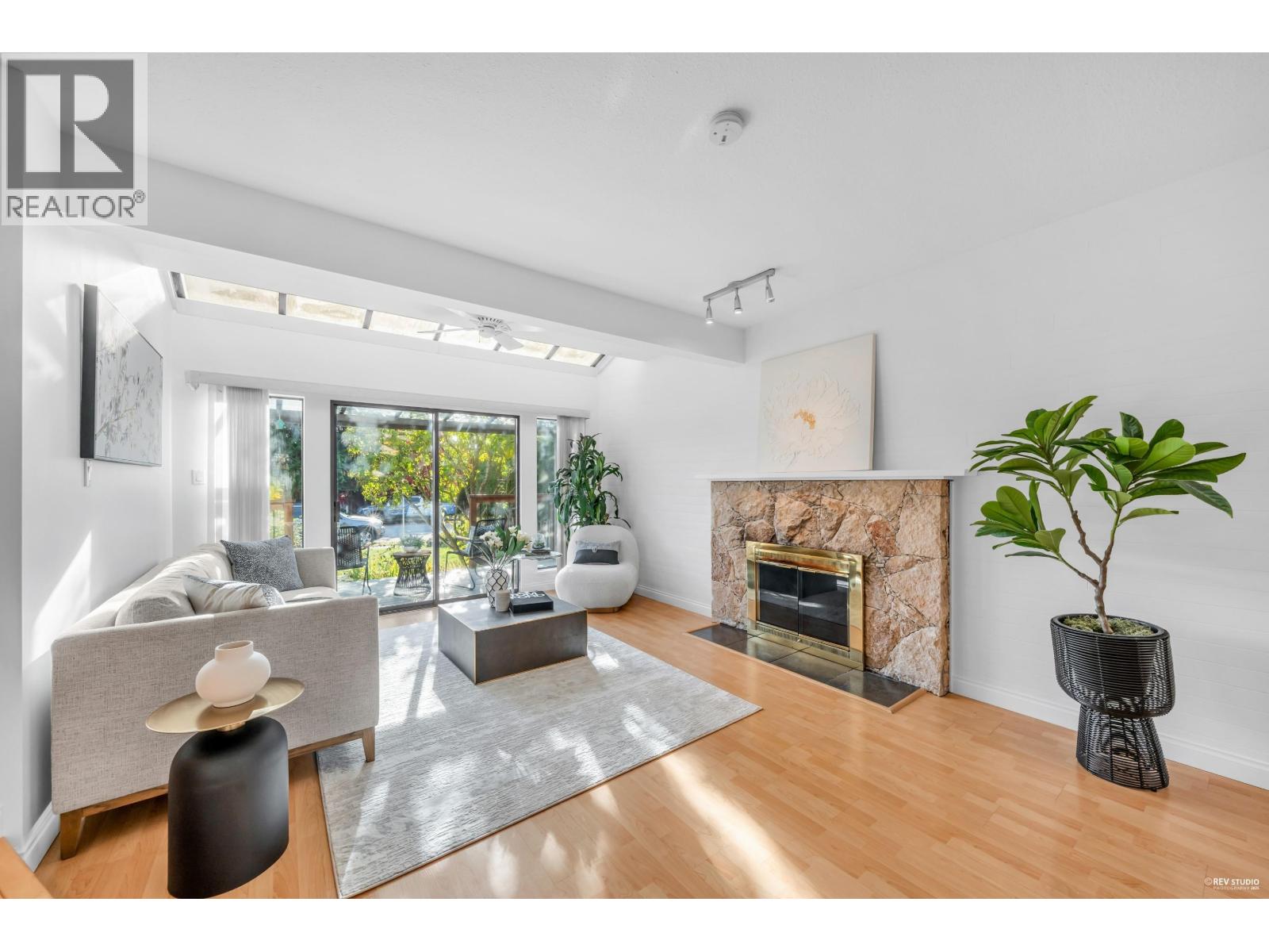 252 E 21st Street, North Vancouver, British Columbia  V7L 3B6 - Photo 5 - R3081591