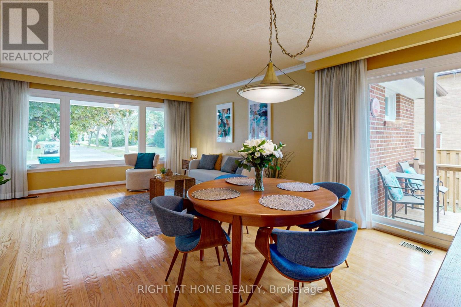 220 Homewood Avenue, Toronto, Ontario  M2M 1K6 - Photo 5 - C12702976