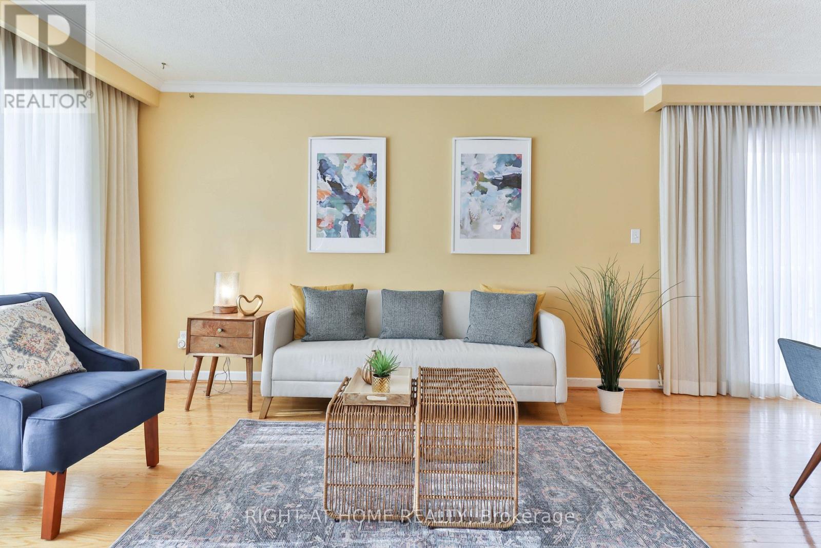 220 Homewood Avenue, Toronto, Ontario  M2M 1K6 - Photo 4 - C12702976