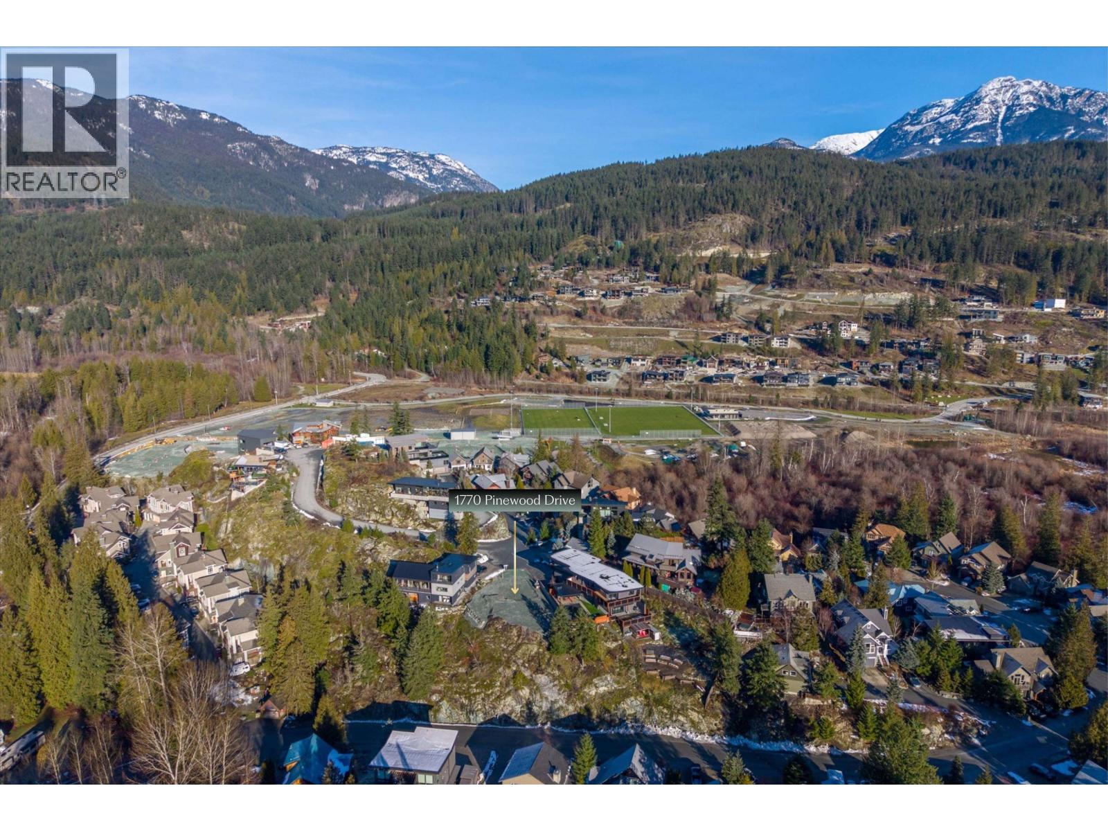 1770 Pinewood Drive, Pemberton, British Columbia  V0N 2L3 - Photo 13 - R3081711